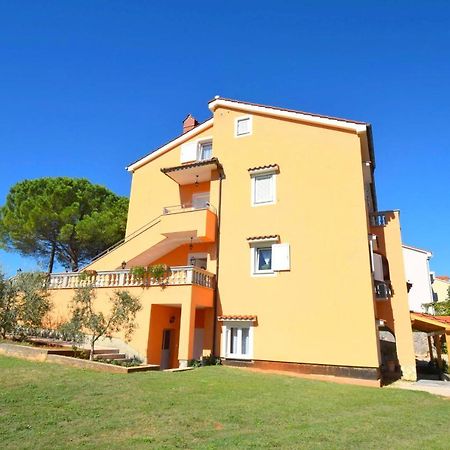 Apartments Mladenka Malinska Extérieur photo